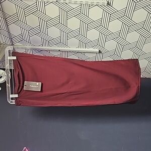 139 Stretchy pencil skirt NWT